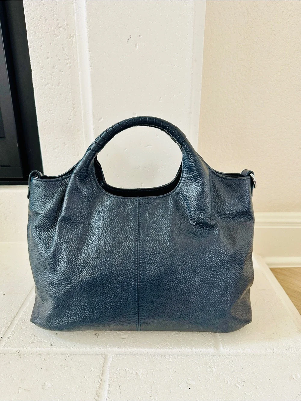 Iswee Textured Navy Genuine Leather Tote with Wrapped Top Handle - Picture 1 of 13